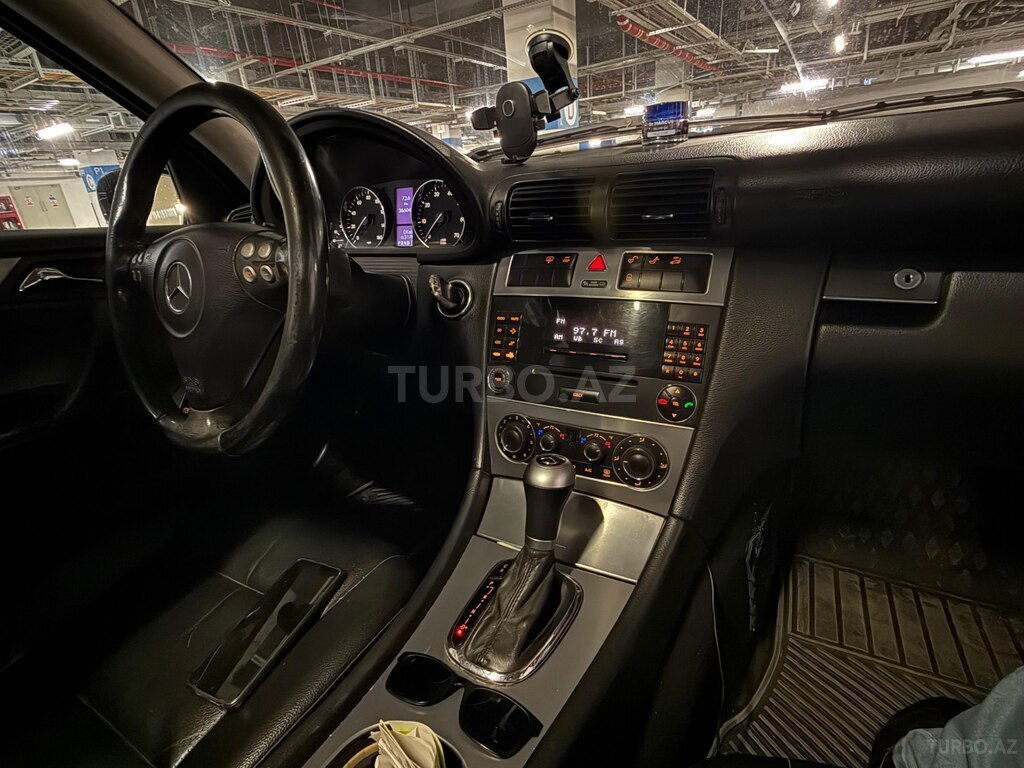 Mercedes C 230