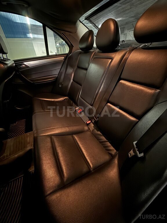 Mercedes C 230