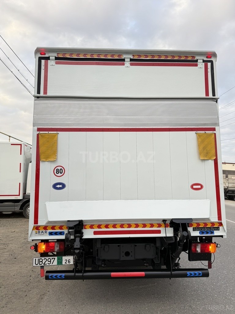 Mercedes Atego 818
