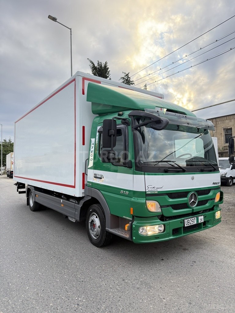 Mercedes Atego 818