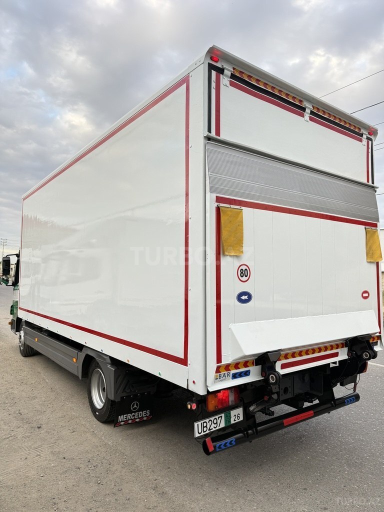 Mercedes Atego 818