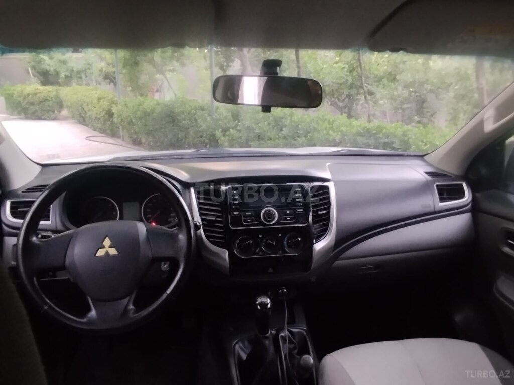 Mitsubishi L200