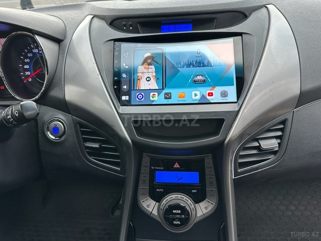 Hyundai Elantra