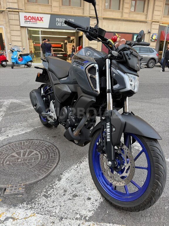 Yamaha FZ-S FI Deluxe