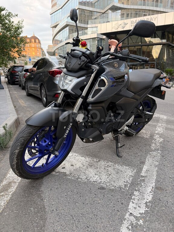 Yamaha FZ-S FI Deluxe