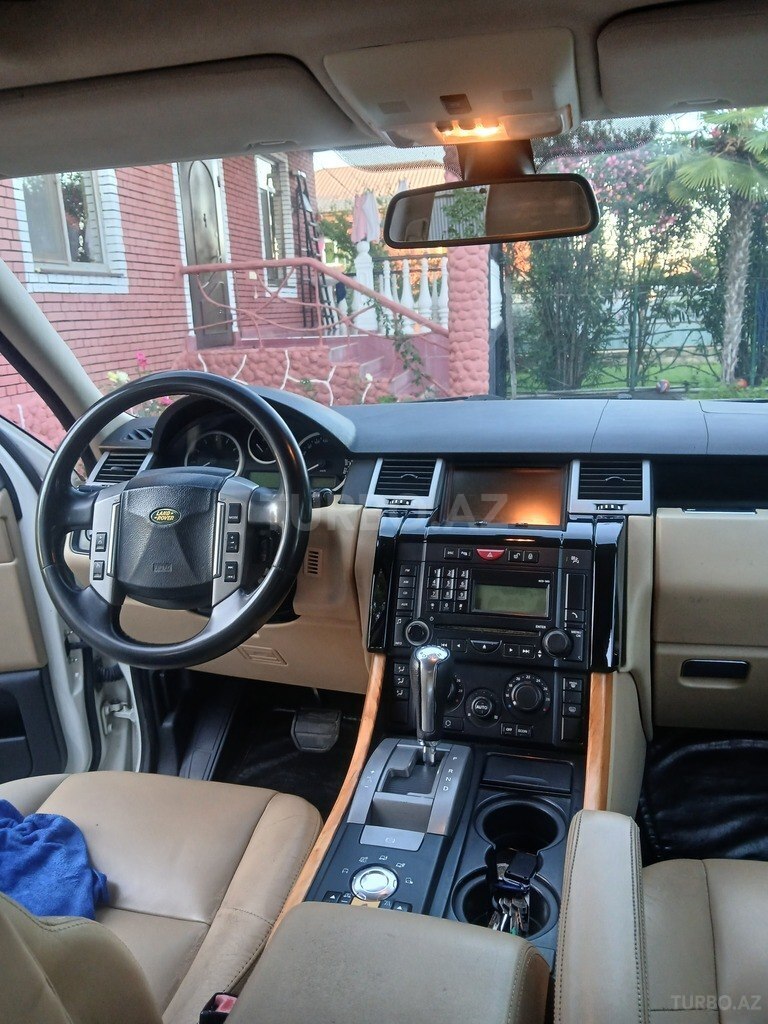Land Rover RR Sport