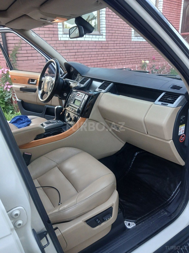 Land Rover RR Sport