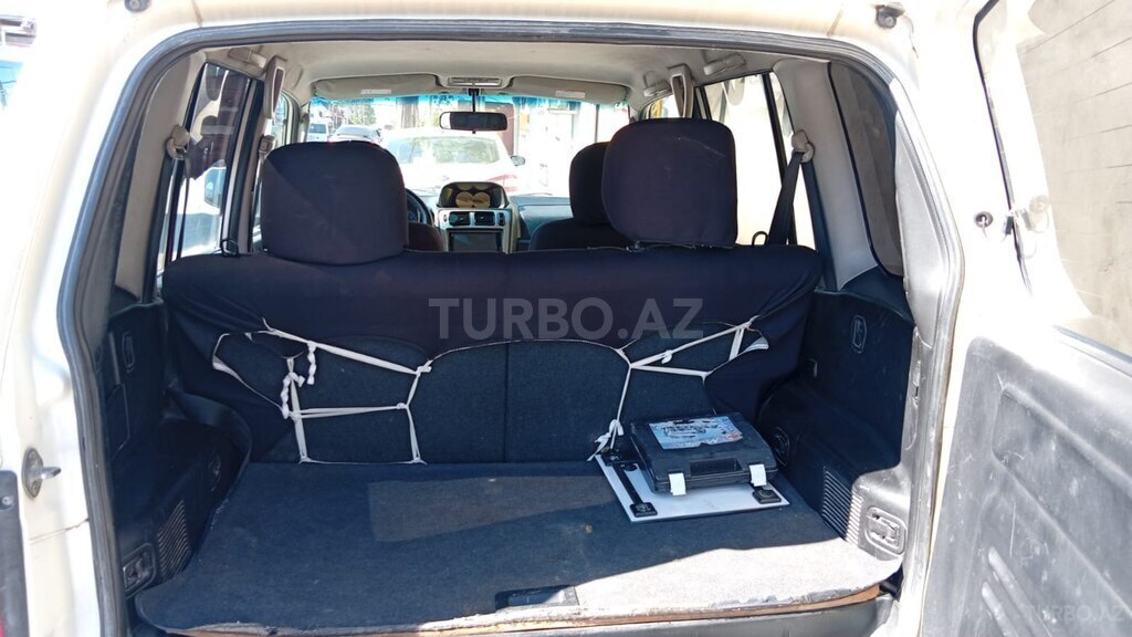 Mitsubishi Pajero io