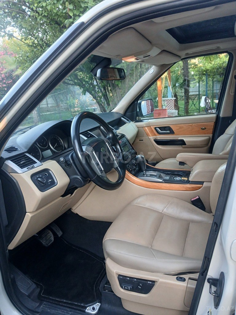 Land Rover RR Sport