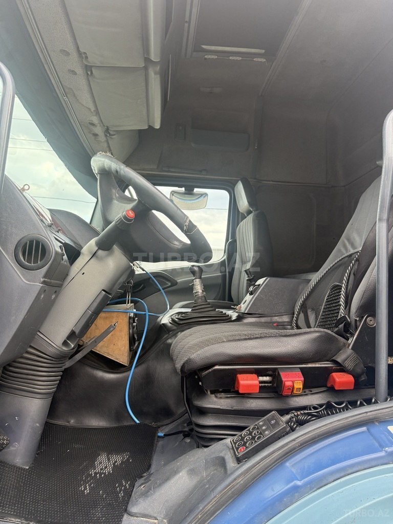 Mercedes Atego 1828