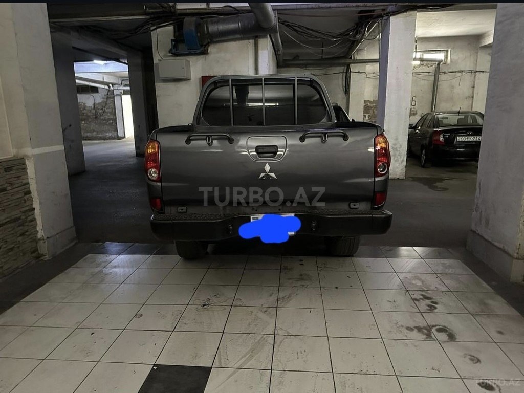 Mitsubishi L200
