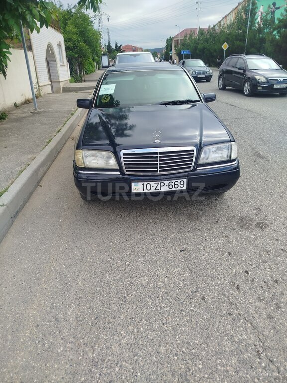 Mercedes C 180