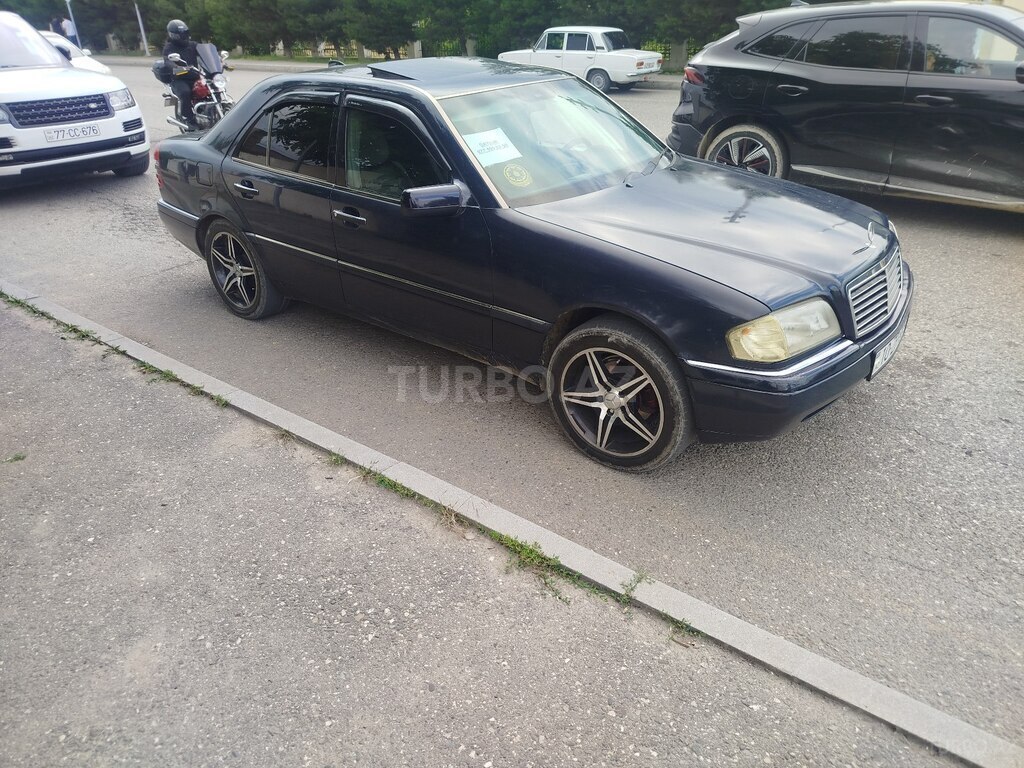 Mercedes C 180