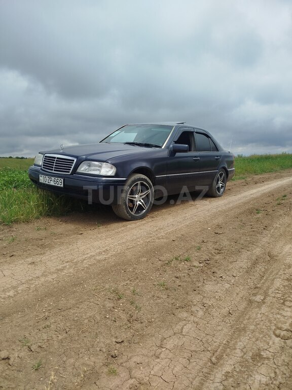 Mercedes C 180