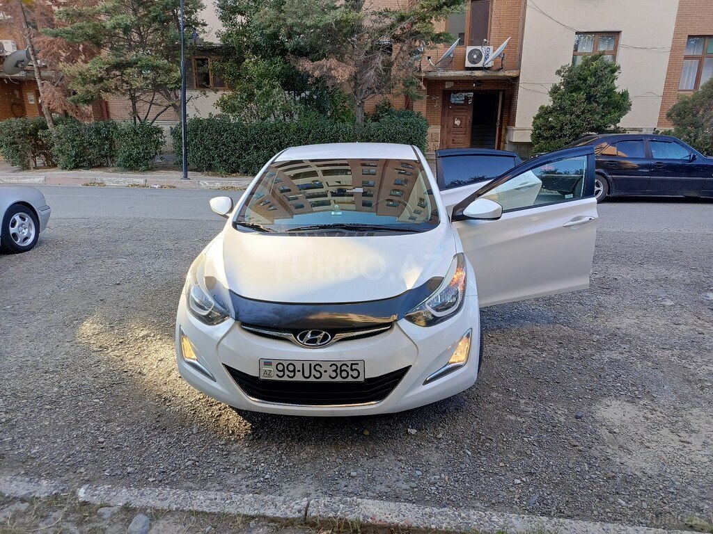 Hyundai Elantra