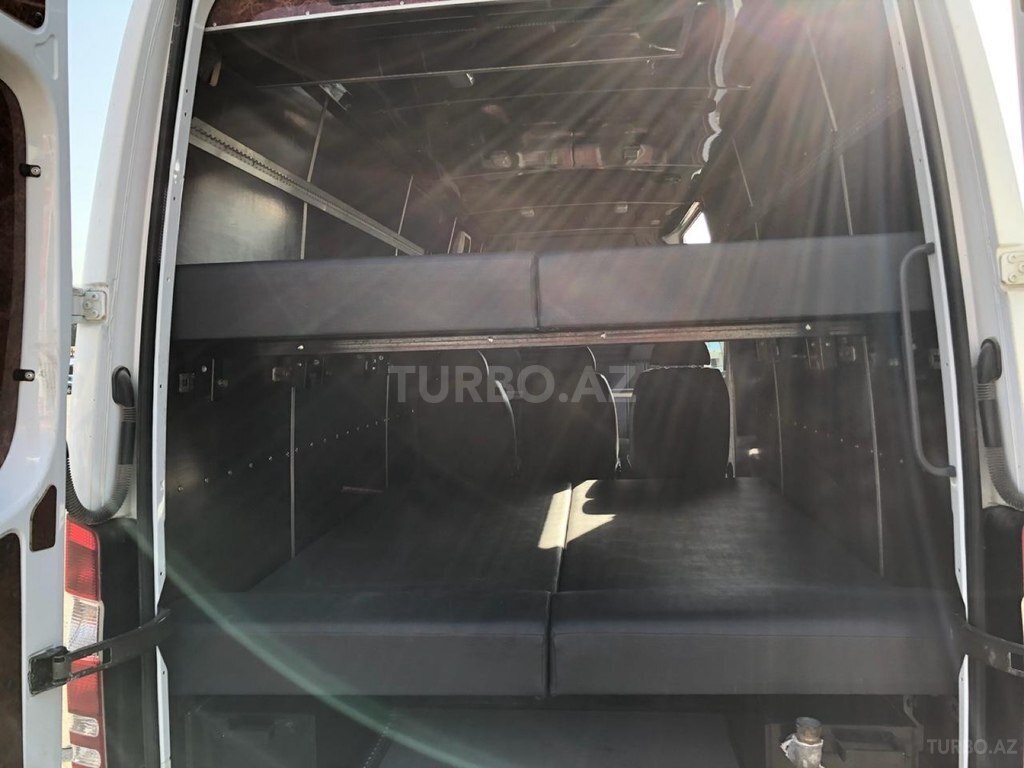 Mercedes Sprinter 518