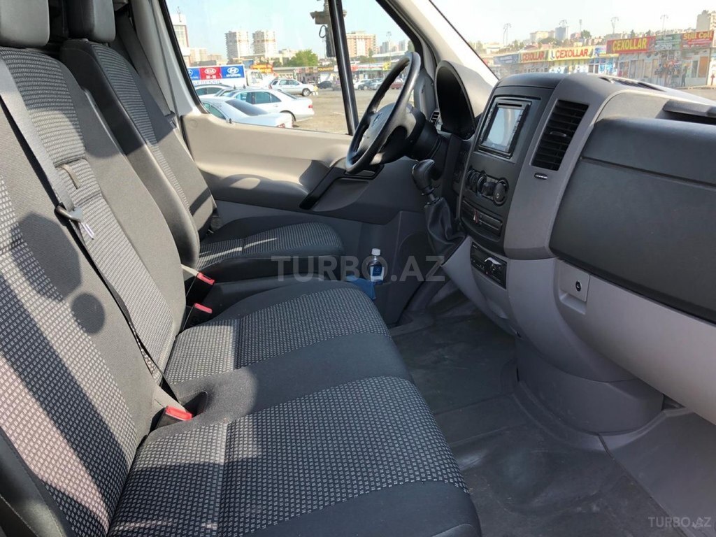 Mercedes Sprinter 518