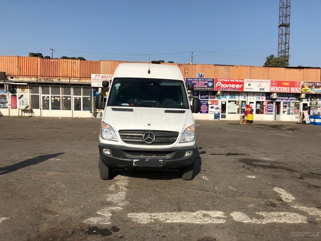 Mercedes Sprinter 518