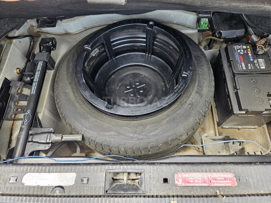 Mercedes C 200