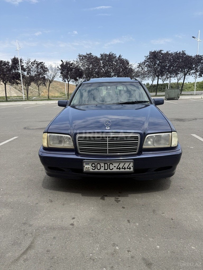 Mercedes C 180
