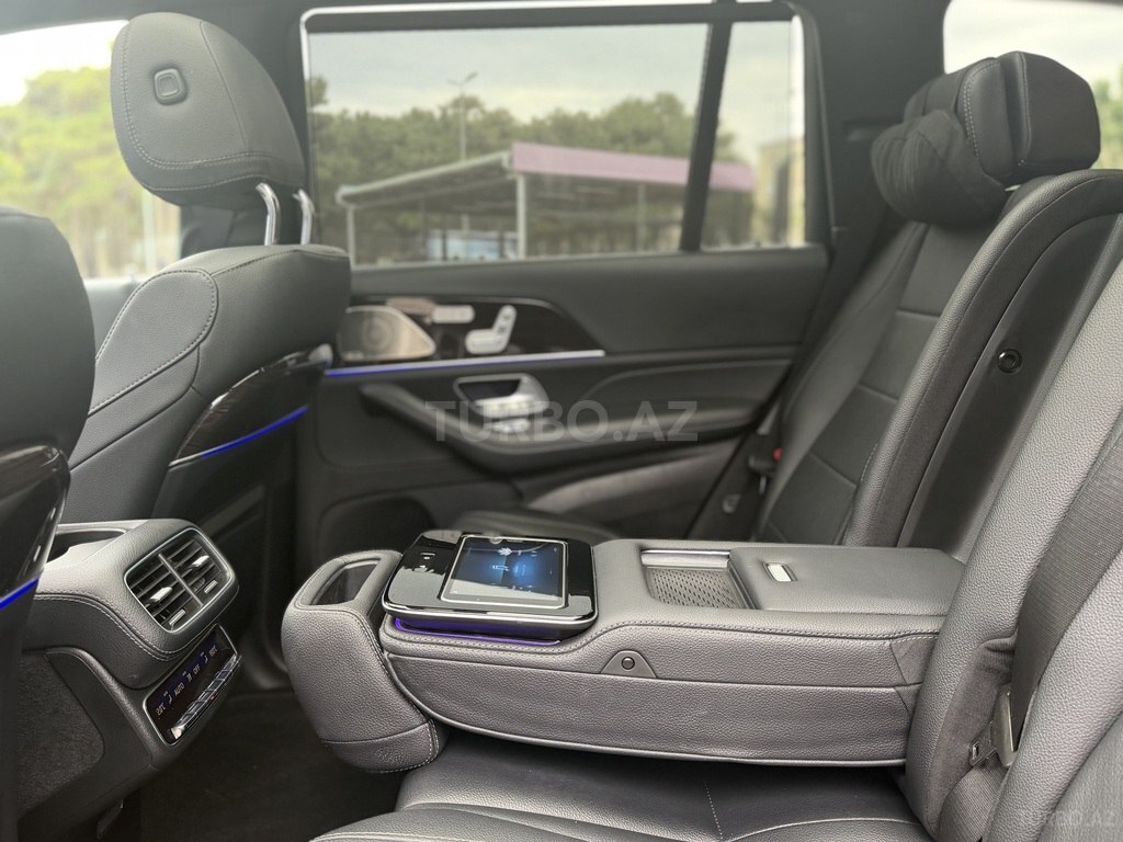 Mercedes GLS 450 4MATIC