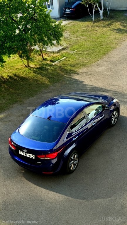 Hyundai Elantra