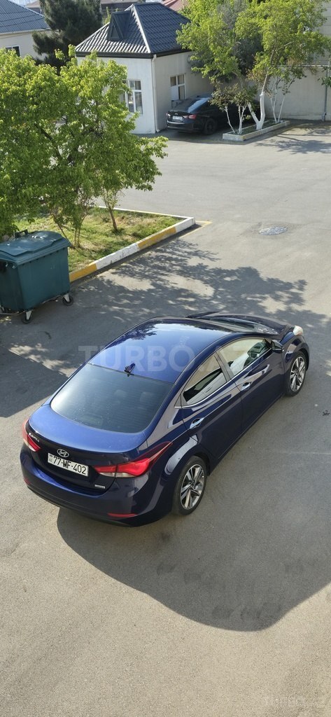 Hyundai Elantra