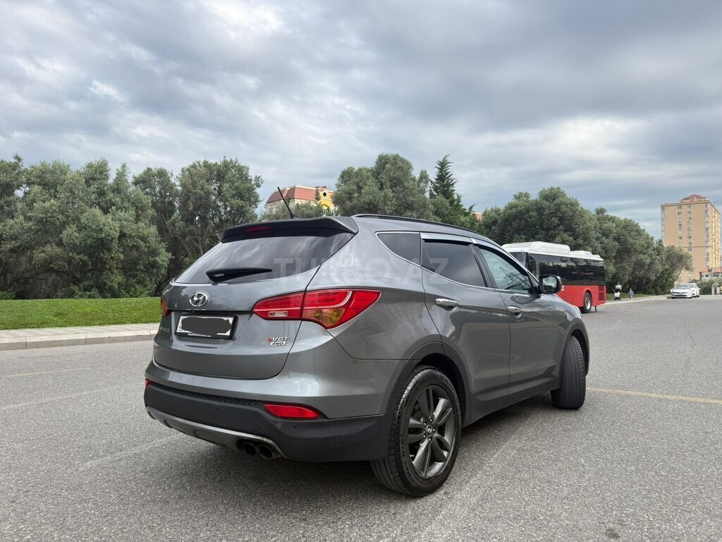 Hyundai Santa Fe