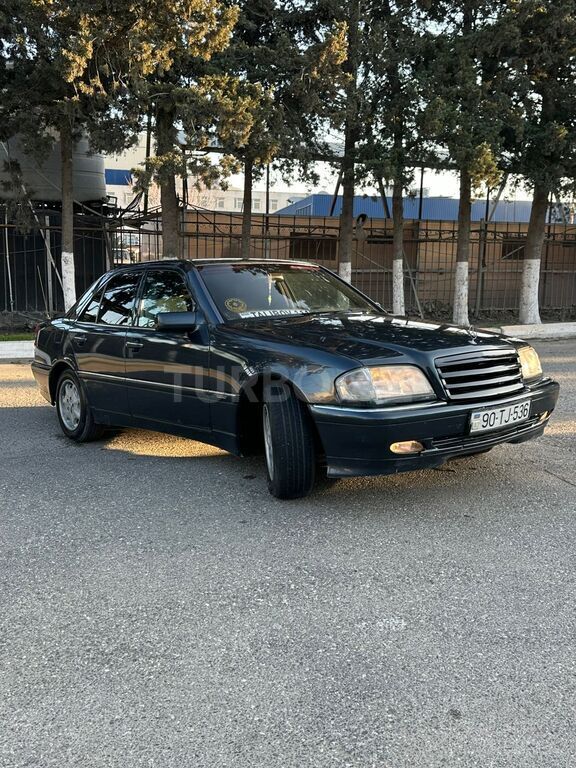 Mercedes C 180