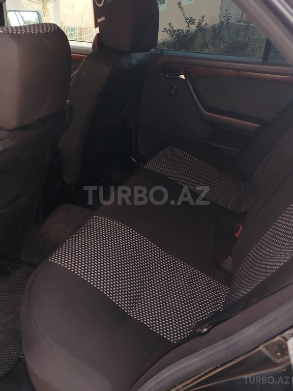 Mercedes C 180