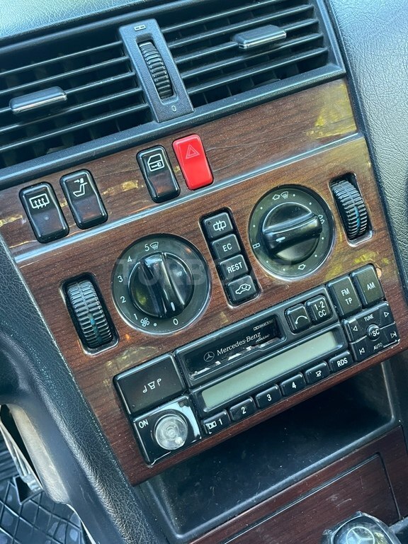 Mercedes C 200