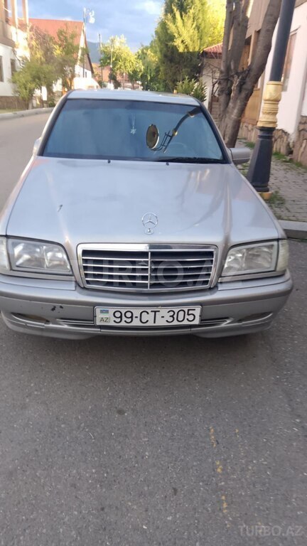 Mercedes C 180