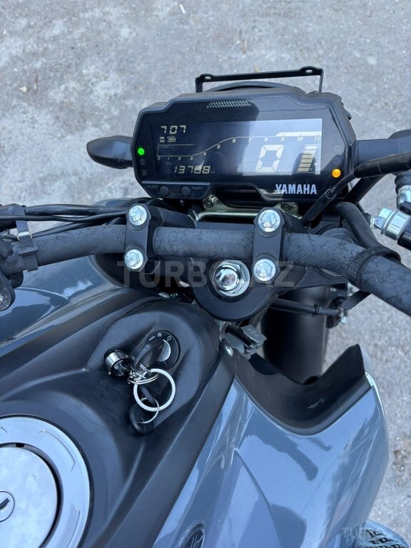 Yamaha FZ-S FI Deluxe