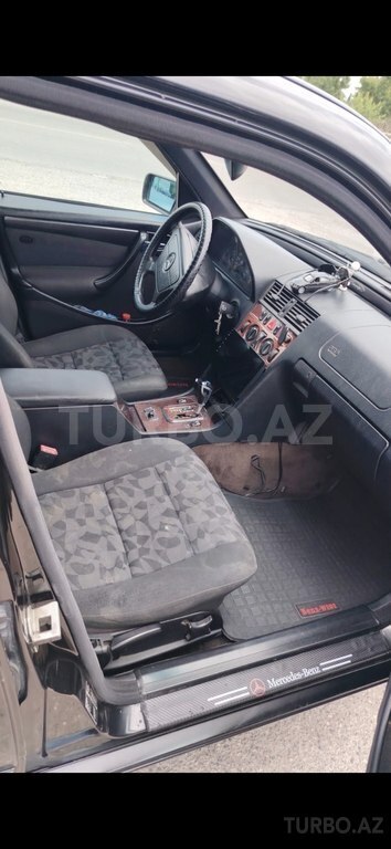 Mercedes C 180