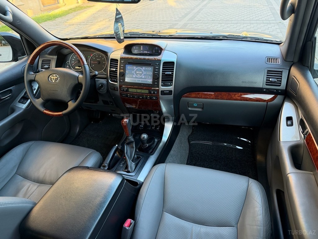 Toyota Land Cruiser Prado