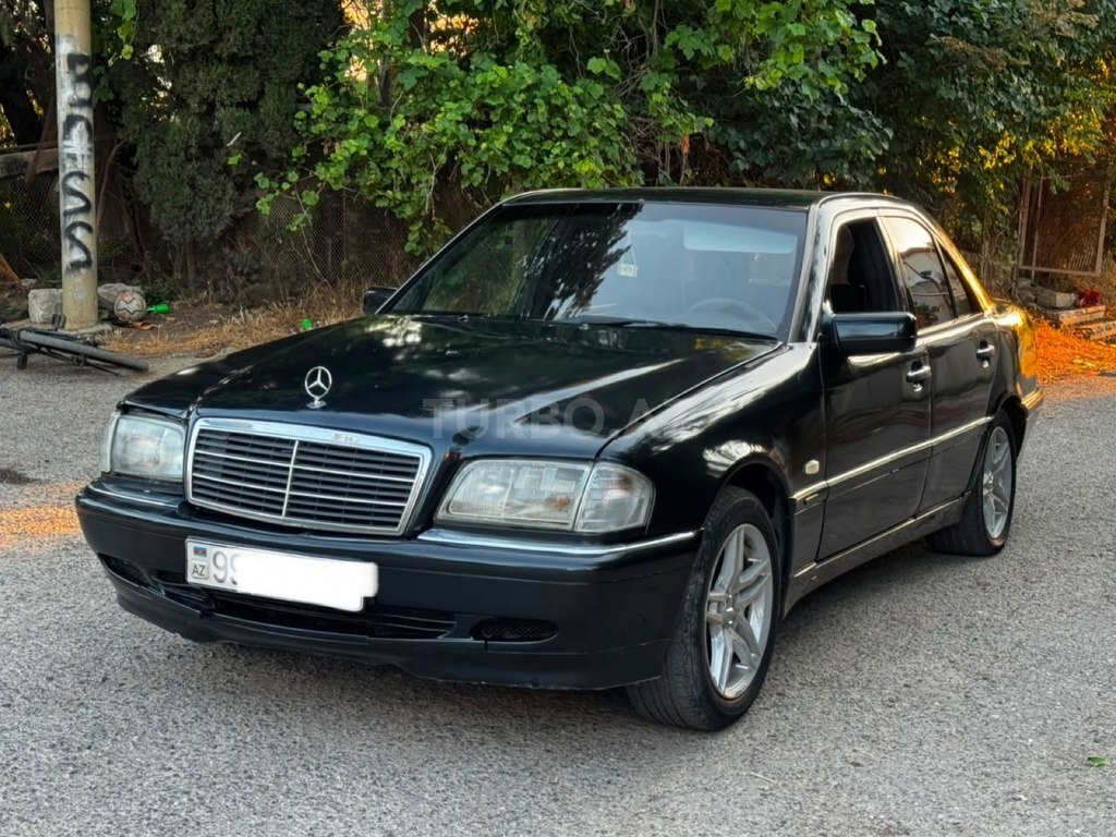 Mercedes C 180