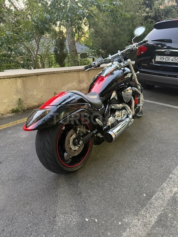 Suzuki Intruder M1800R