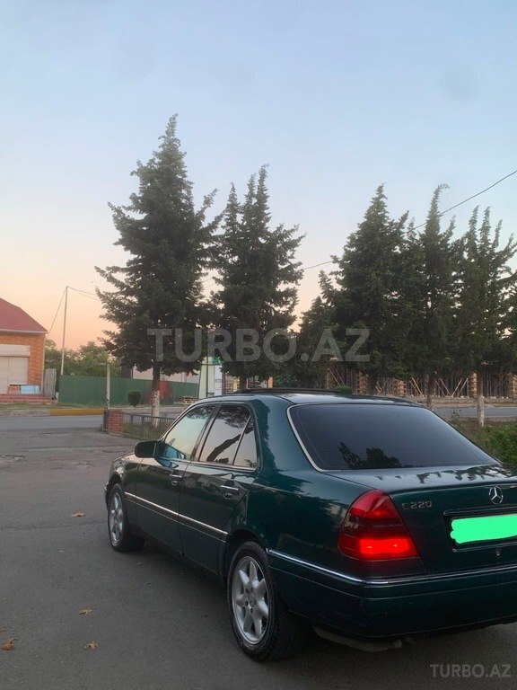 Mercedes C 220