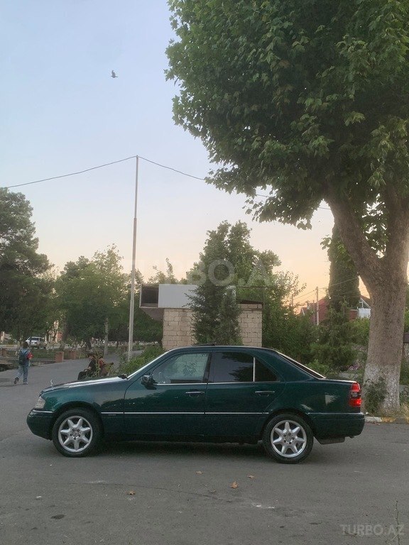 Mercedes C 220