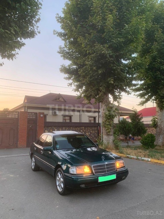 Mercedes C 220
