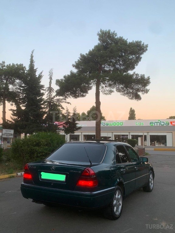 Mercedes C 220