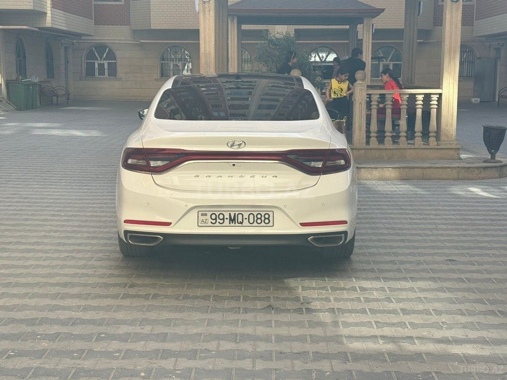 Hyundai Grandeur