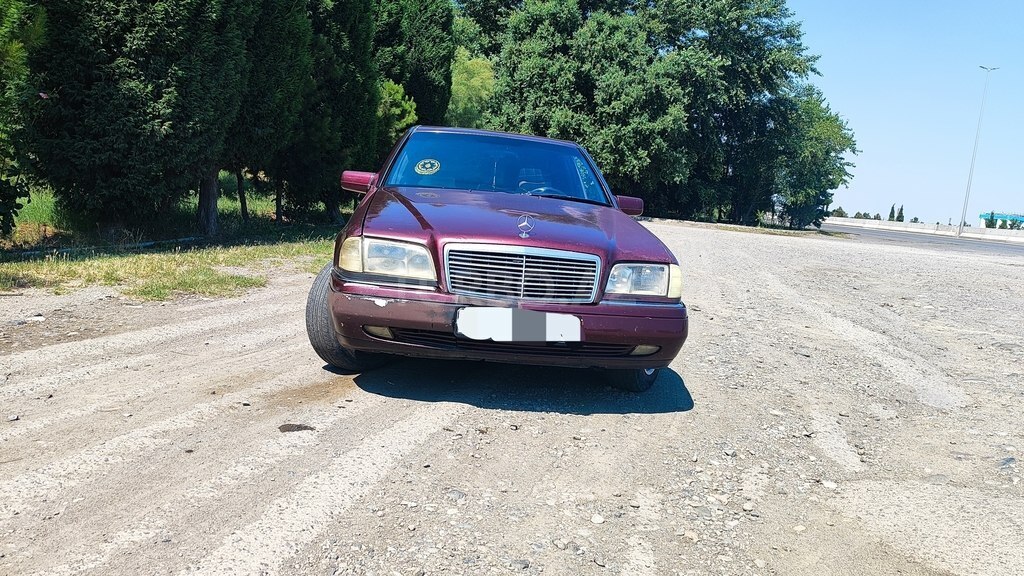 Mercedes C 180
