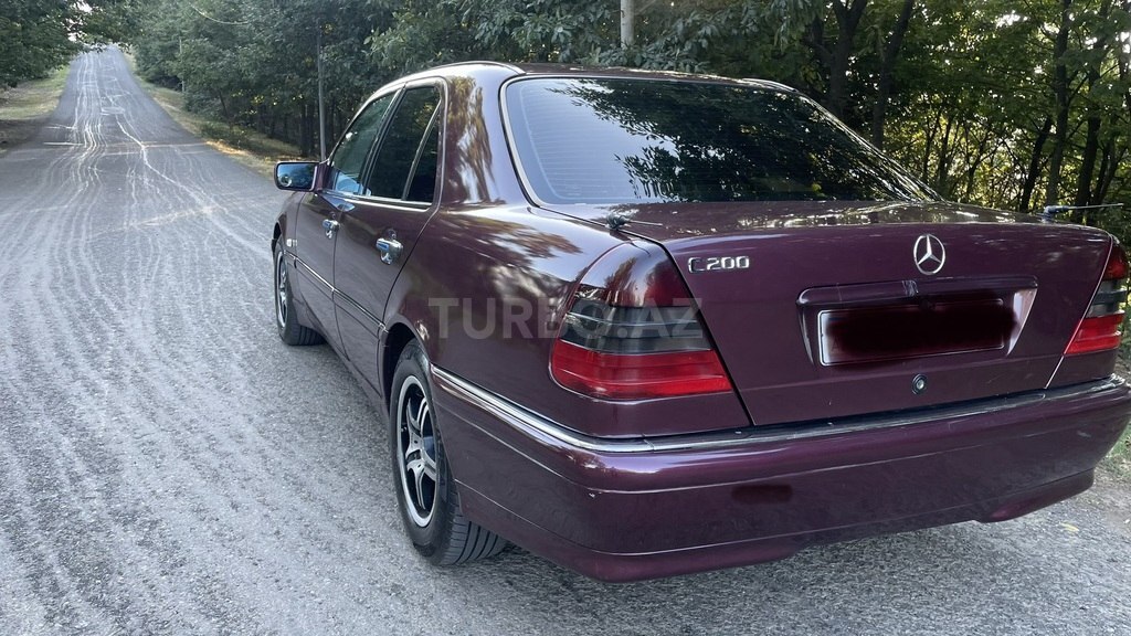 Mercedes C 200