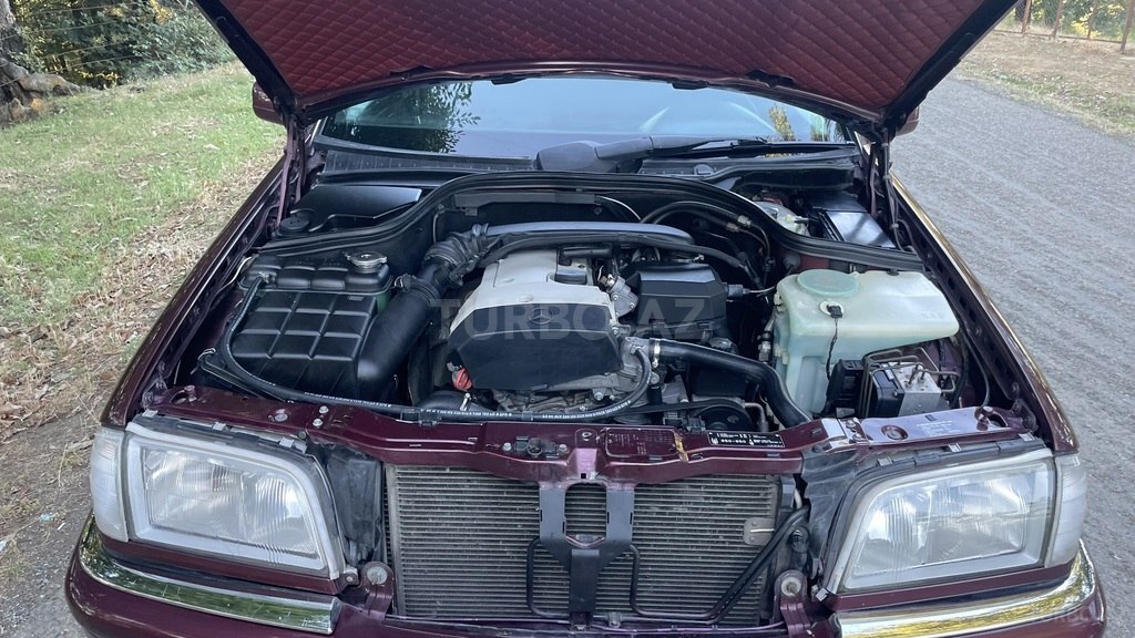 Mercedes C 200