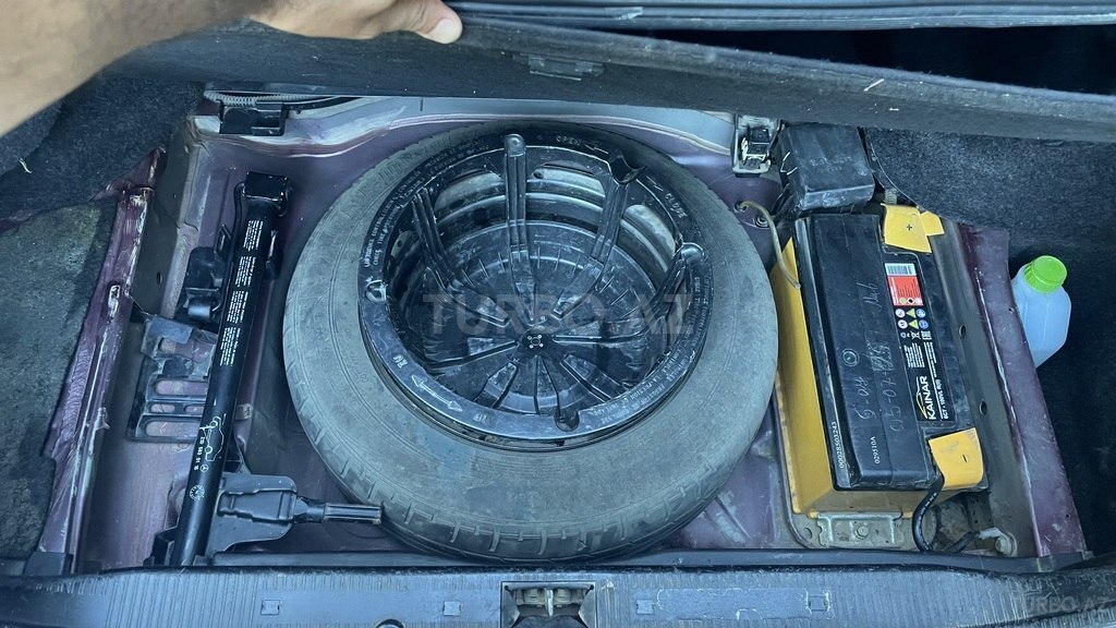 Mercedes C 200