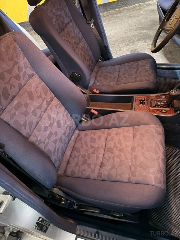 Mercedes C 180