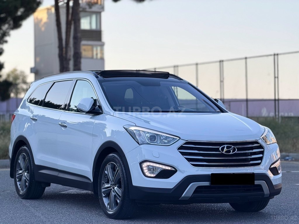 Hyundai Grand Santa Fe