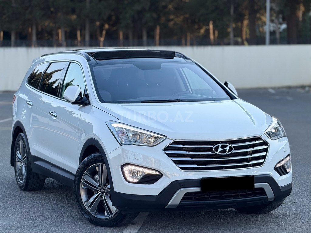 Hyundai Grand Santa Fe