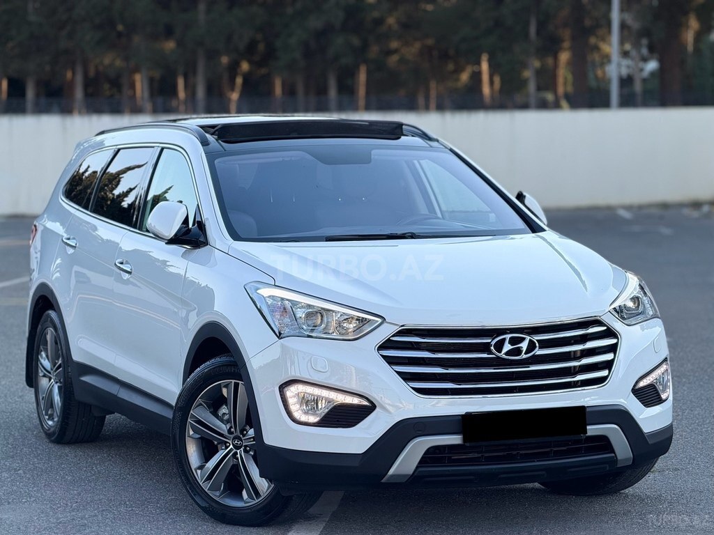 Hyundai Grand Santa Fe